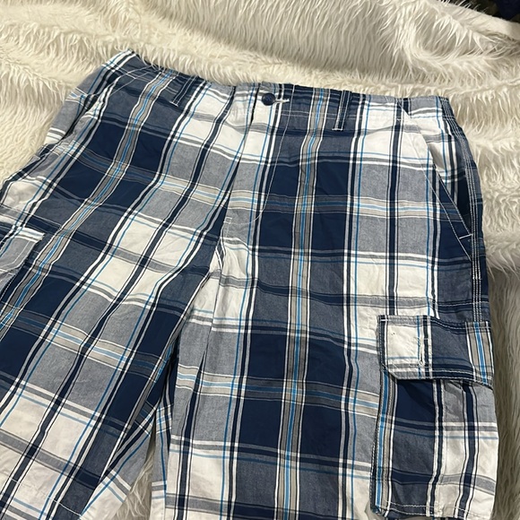 Blue plaid cargo summer shorts size 34 - Picture 2 of 6